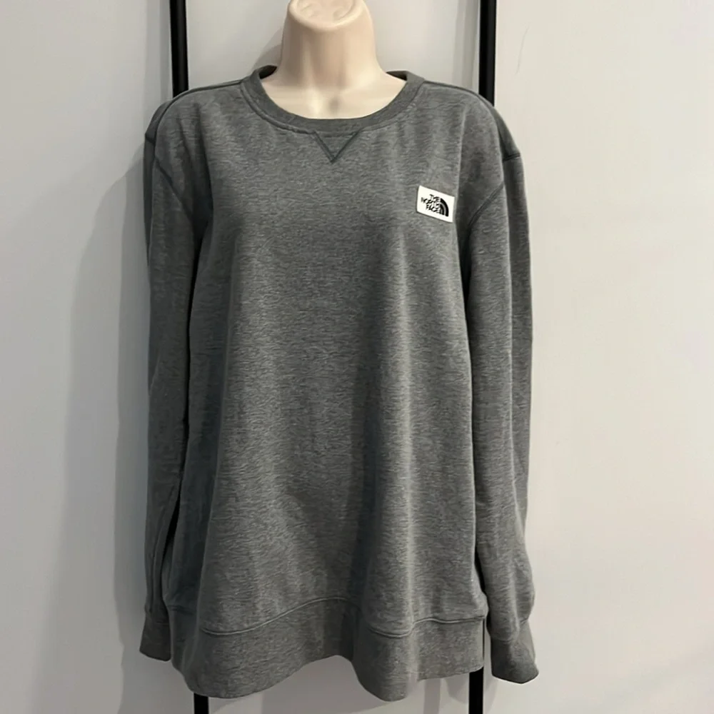 The North Face Heritage Patch Gray Crewneck Sweatshirt Men’s Classic